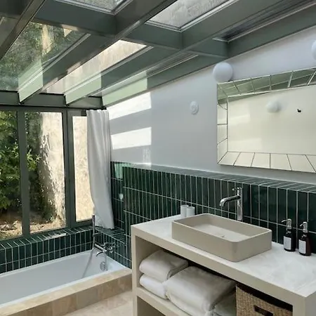 Maison Proche De Paris, La Source